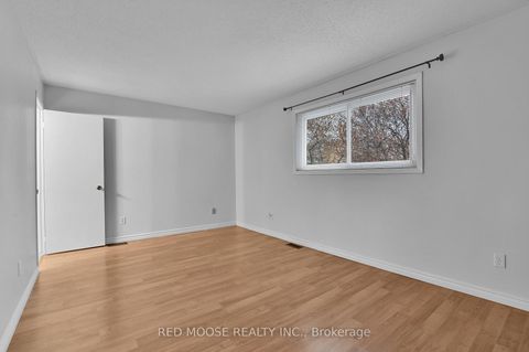 Photo 21 at 1983 Greenvale Lane, Chateauneuf, Orleans