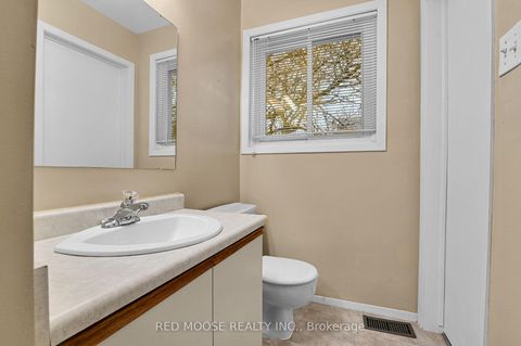 Photo 24 at 1983 Greenvale Lane, Chateauneuf, Orleans