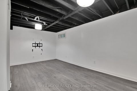 Photo 36 at 1983 Greenvale Lane, Chateauneuf, Orleans