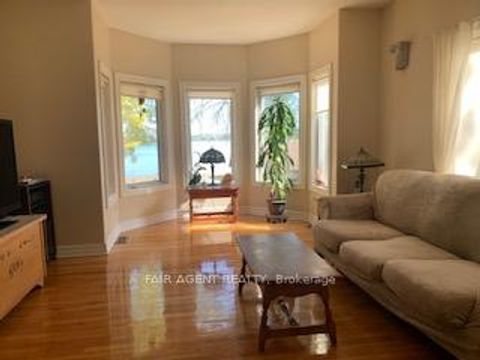 Photo 13 at 164 Baillie Avenue, Constance Bay