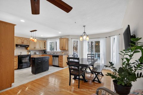 Photo 9 at 2960 Ernside Crescent, Cumberland Estates, Orleans