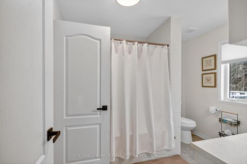 Photo 18 at 2960 Ernside Crescent, Cumberland Estates, Orleans