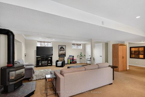 Photo 29 at 2960 Ernside Crescent, Cumberland Estates, Orleans