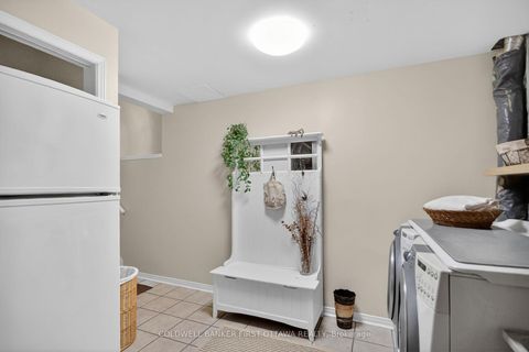 Photo 34 at 2960 Ernside Crescent, Cumberland Estates, Orleans