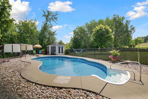 Photo 39 at 2960 Ernside Crescent, Cumberland Estates, Orleans