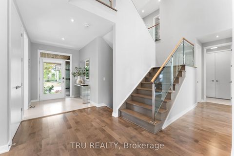 Photo 24 at 250 Sunnyridge Crescent, Emerald Meadows/Trailwest, Kanata