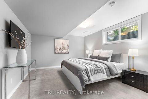 Photo 37 at 250 Sunnyridge Crescent, Emerald Meadows/Trailwest, Kanata