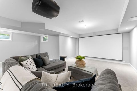 Photo 38 at 250 Sunnyridge Crescent, Emerald Meadows/Trailwest, Kanata