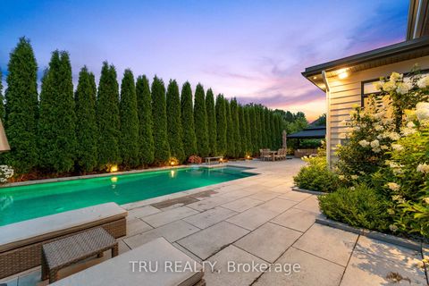 Photo 40 at 250 Sunnyridge Crescent, Emerald Meadows/Trailwest, Kanata