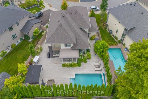 Photo 46 at 250 Sunnyridge Crescent, Emerald Meadows/Trailwest, Kanata