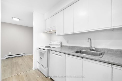 Photo 15 at 53A - 798 St. Andre Drive, Hiawatha Park/Convent Glen, Orleans