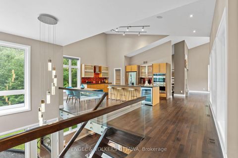 Photo 7 at 108 EDITH MARGARET Place, Huntley Ward (North East), Carp