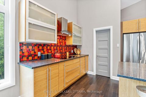 Photo 11 at 108 EDITH MARGARET Place, Huntley Ward (North East), Carp