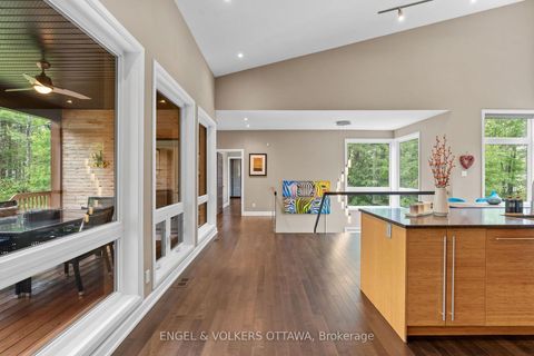 Photo 20 at 108 EDITH MARGARET Place, Huntley Ward (North East), Carp