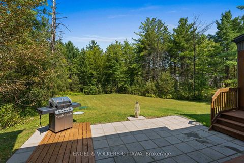 Photo 40 at 108 EDITH MARGARET Place, Huntley Ward (North East), Carp