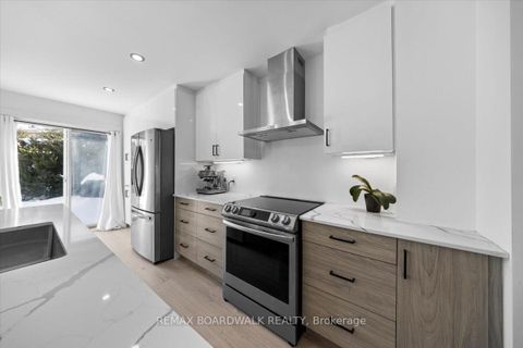 Photo 12 at 1535 Kamouraska Circle, Chateauneuf, Orleans