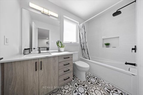 Photo 32 at 1535 Kamouraska Circle, Chateauneuf, Orleans