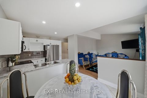 Photo 15 at 180 Equestrian Drive, Bridlewood, Kanata