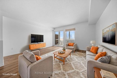 Photo 17 at 364 Crownridge Drive, Emerald Meadows/Trailwest, Kanata