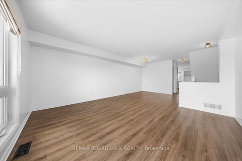 Photo 20 at 364 Crownridge Drive, Emerald Meadows/Trailwest, Kanata