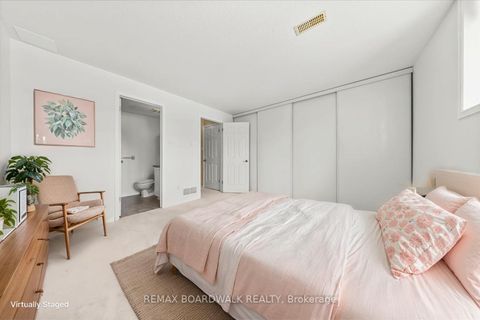 Photo 28 at 364 Crownridge Drive, Emerald Meadows/Trailwest, Kanata