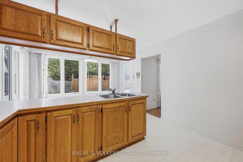 Photo 13 at 591 Merkley Drive, Fallingbrook/Pineridge, Orleans