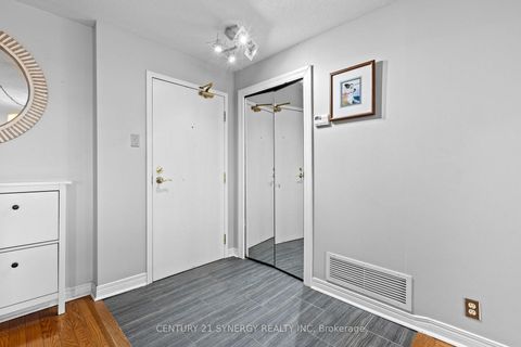 Photo 5 at 707 - 429 Somerset Street W, Ottawa Centre