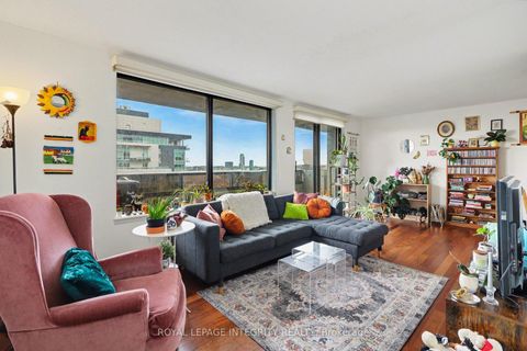 Photo 3 at PH2104 - 470 Laurier Avenue W, Ottawa Centre