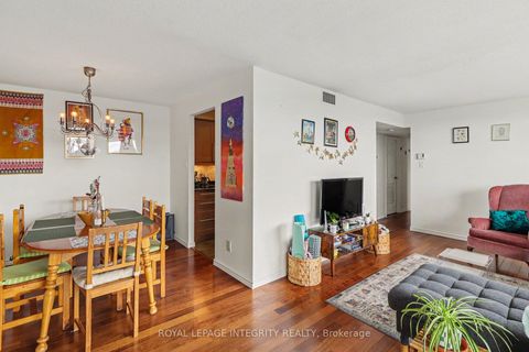 Photo 9 at PH2104 - 470 Laurier Avenue W, Ottawa Centre