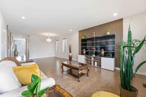 Photo 9 at 643 Terrier Circle, Goulbourn Twp From Franktown Rd/South To Rideau, Stittsville