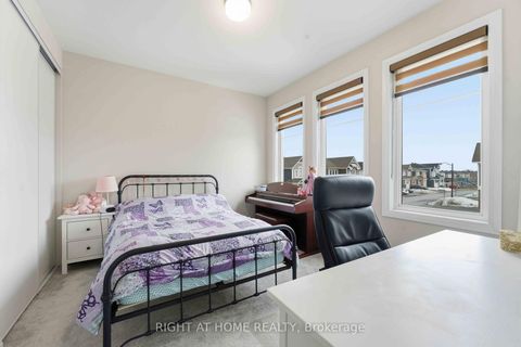 Photo 33 at 643 Terrier Circle, Goulbourn Twp From Franktown Rd/South To Rideau, Stittsville