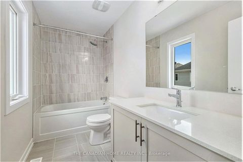 Photo 18 at 73 Hackamore Crescent, Goulbourn Twp From Franktown Rd/South To Rideau, Stittsville