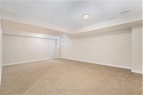 Photo 20 at 73 Hackamore Crescent, Goulbourn Twp From Franktown Rd/South To Rideau, Stittsville