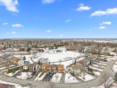 Photo 32 at 915 Lawnsberry Drive, Chatelaine Village, Orleans