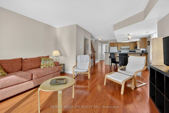 Photo 11 at 117 Tall Pines Private, Nepean (Leslie Park), Ottawa