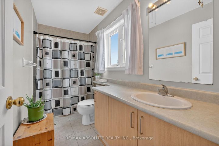 Photo 29 at 117 Tall Pines Private, Nepean (Leslie Park), Ottawa