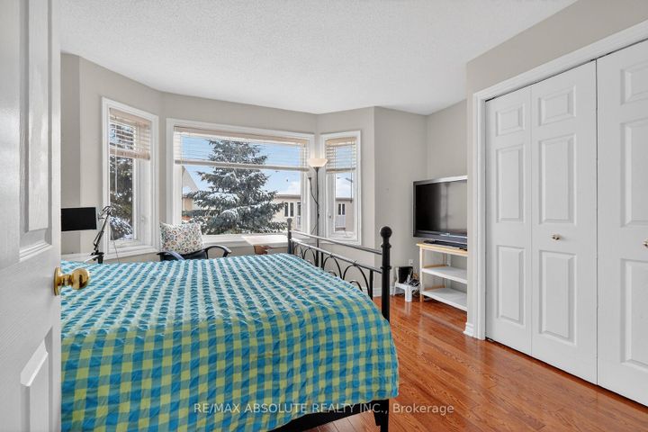 Photo 31 at 117 Tall Pines Private, Nepean (Leslie Park), Ottawa