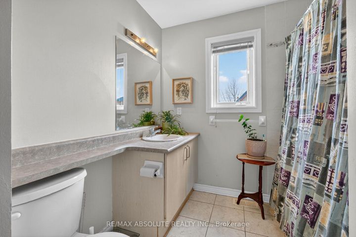 Photo 38 at 117 Tall Pines Private, Nepean (Leslie Park), Ottawa