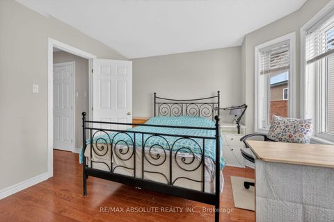 Photo 33 at 117 Tall Pines Private, Nepean (Leslie Park), Ottawa