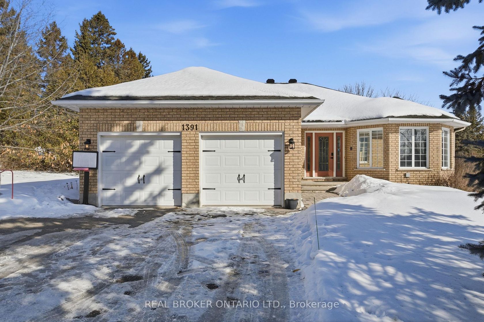 1391 Sutherland Drive, Manotick South to Roger Stevens, Manotick 2