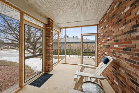 Photo 3 at 118 Juanita Avenue, CARP, Carp