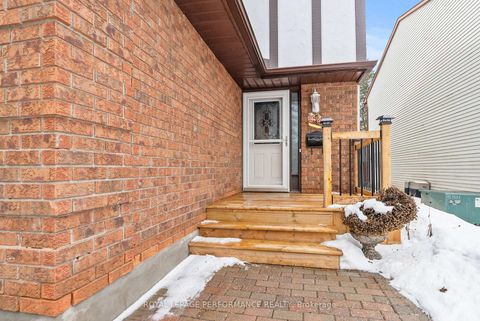 Photo 2 at 1126 Millwood Court, Convent Glen North, Orleans