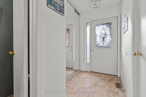 Photo 3 at 1126 Millwood Court, Convent Glen North, Orleans