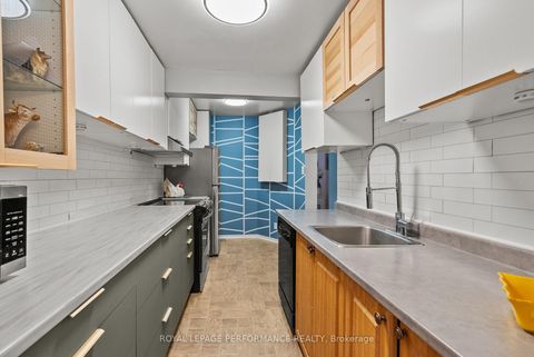 Photo 13 at 1126 Millwood Court, Convent Glen North, Orleans