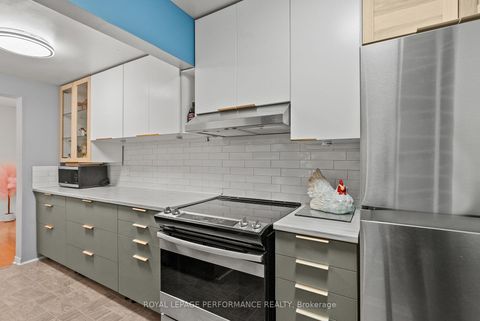 Photo 16 at 1126 Millwood Court, Convent Glen North, Orleans