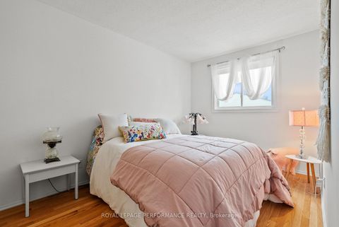 Photo 24 at 1126 Millwood Court, Convent Glen North, Orleans