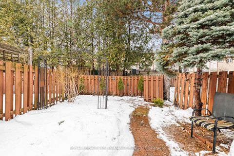 Photo 32 at 1126 Millwood Court, Convent Glen North, Orleans