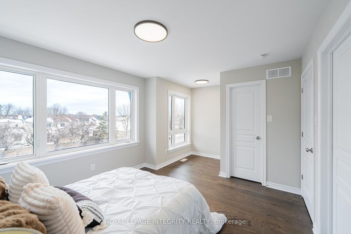 Photo 18 at 106 WILD SENNA Way, Nepean (Longfields), Ottawa