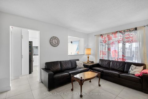 Photo 15 at 2092 Legrand Crescent, Queenswood Heights South, Orleans