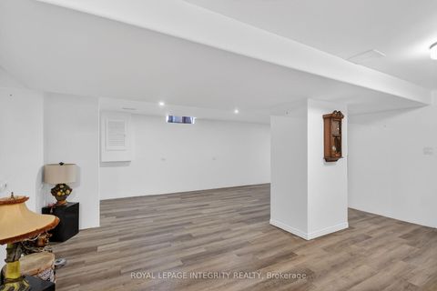 Photo 35 at 2092 Legrand Crescent, Queenswood Heights South, Orleans